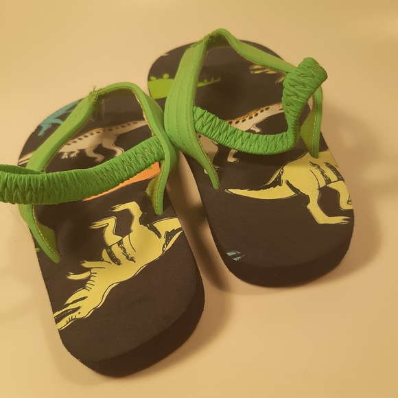 3/15$ NWOT Carter's baby boy sandals size 7-8 - Picture 2 of 3
